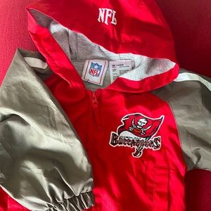🏈 Tampa Bay Buccaneers 🏴‍☠️ Jacket • NFL Team Apparel •Size 12 months
